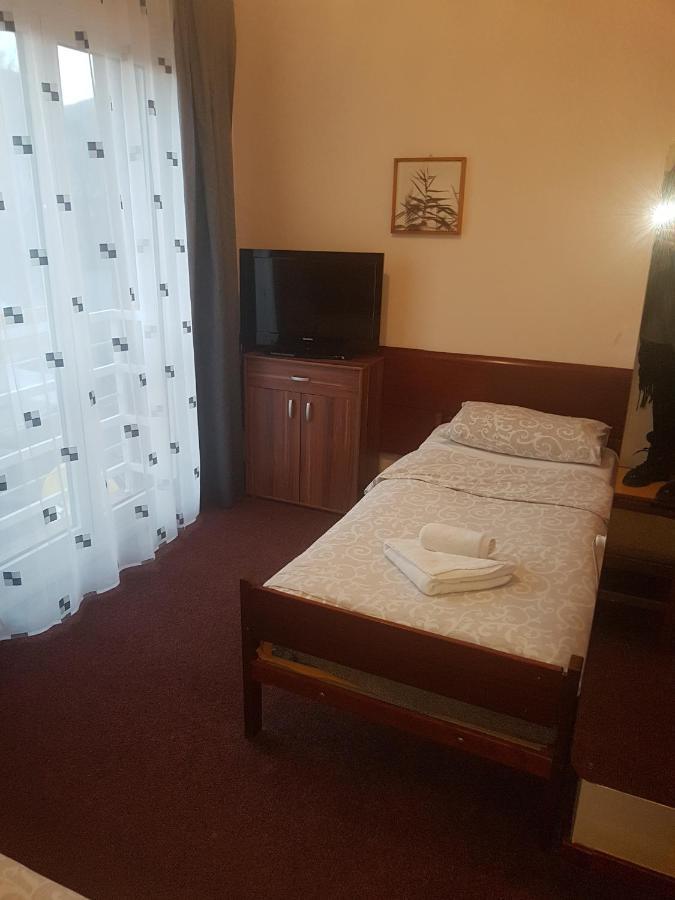Hotel Sax Balkan Dimitrovgrad Exterior foto