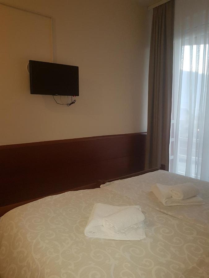 Hotel Sax Balkan Dimitrovgrad Exterior foto