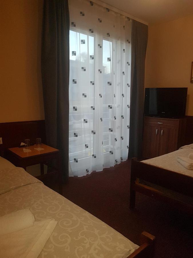 Hotel Sax Balkan Dimitrovgrad Exterior foto