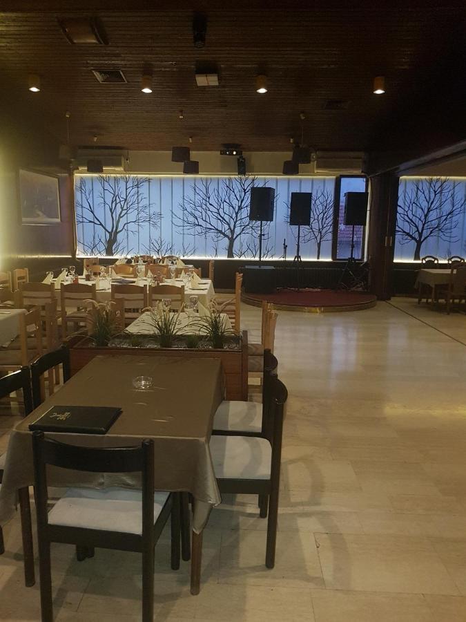 Hotel Sax Balkan Dimitrovgrad Exterior foto